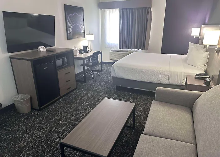 Best Western Bolingbrook Hotel
