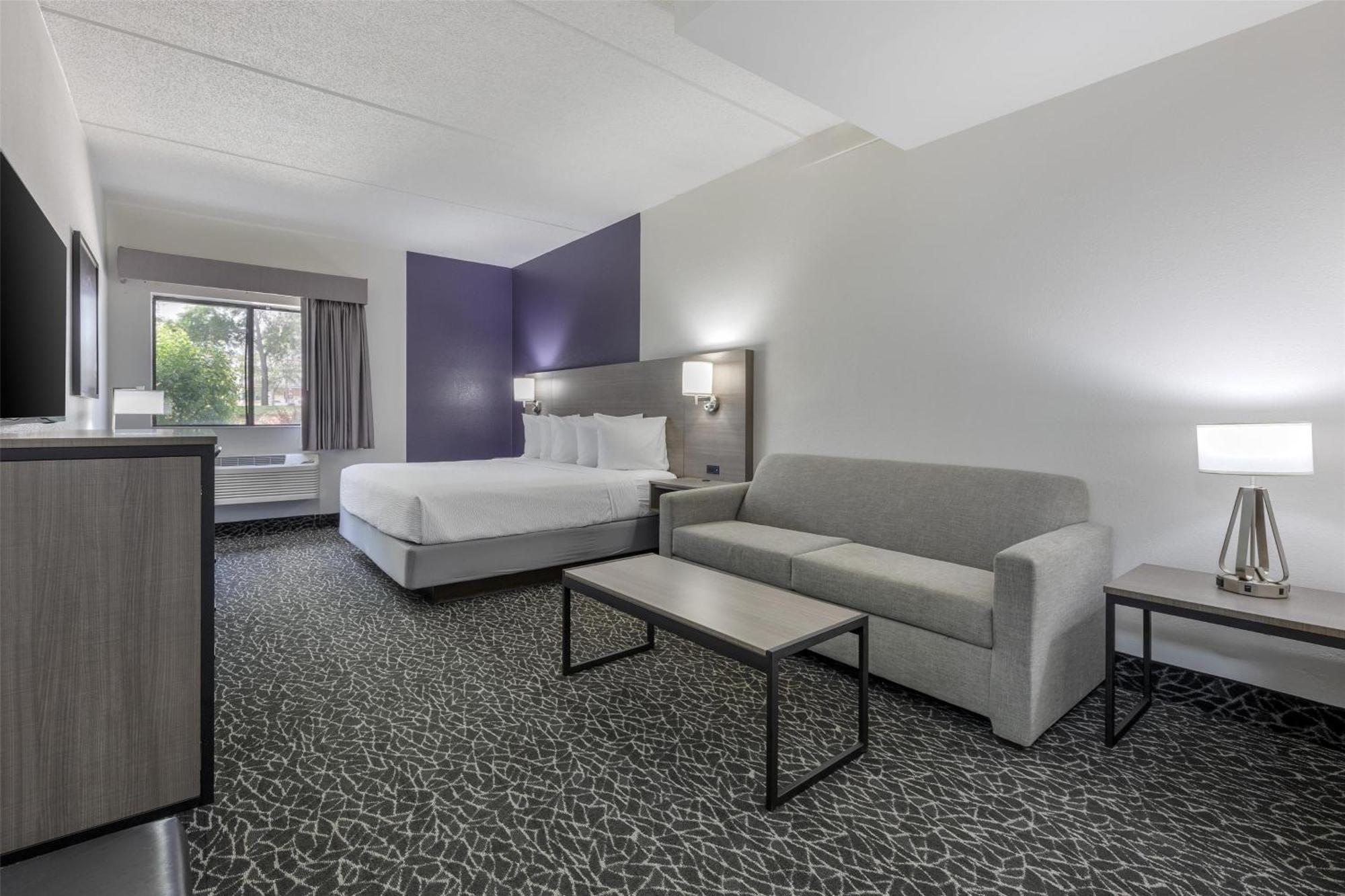 Western Hotel 2*